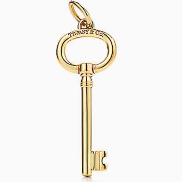 AUTHENTIC TIFFANY & CO 18k YG LARGE KEY CHARM. Unisex - Picture 4 of 14